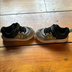 Under Armour Kids' Black and Olive Sneakers